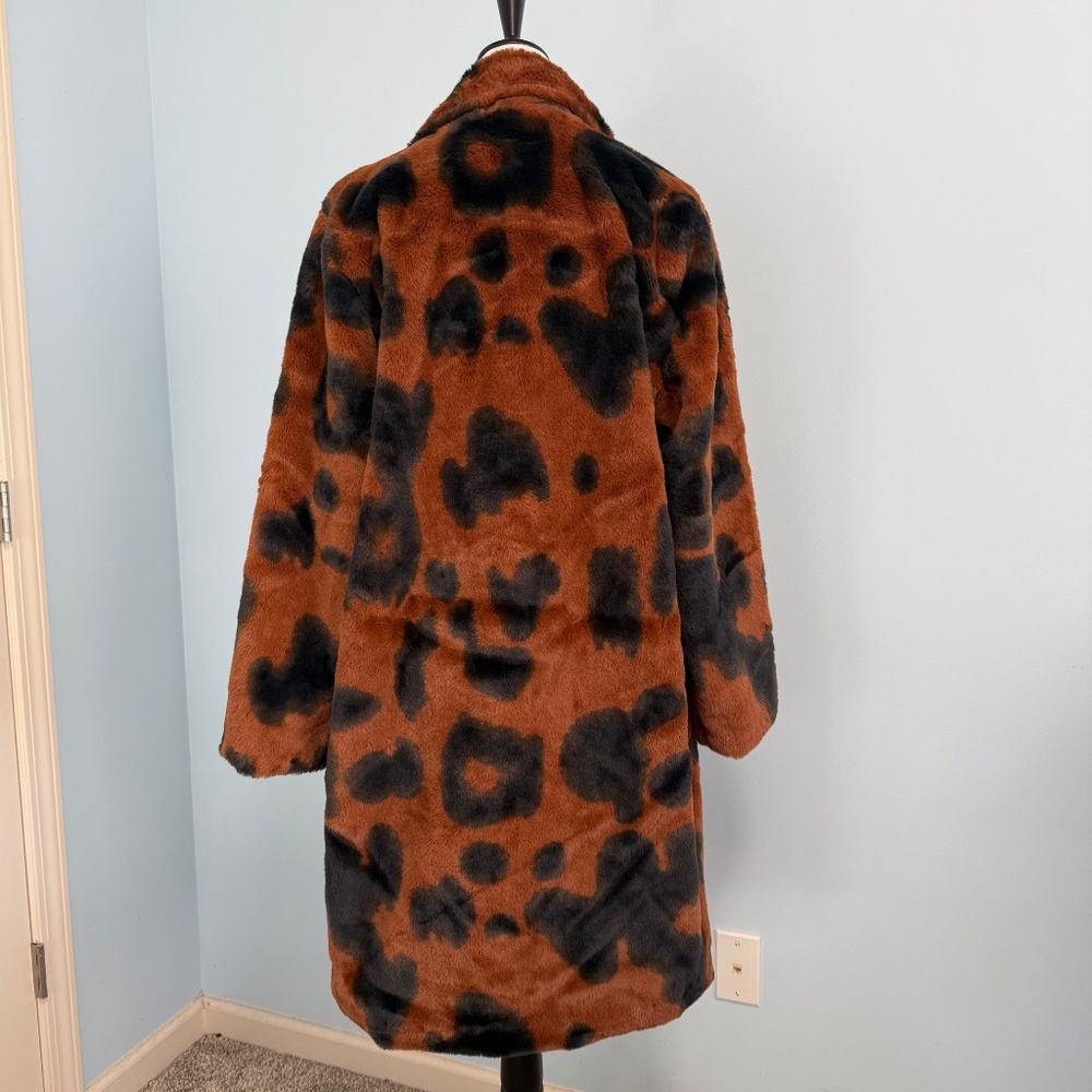 Stoosh Cowhide Print Faux Fur Coat Size XL - Picture 7 of 13